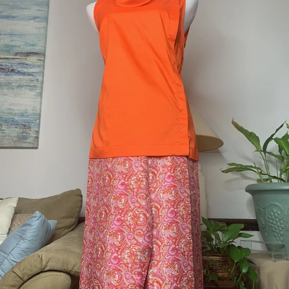 Ann Taylor 12 Silky feel orange sleeveless top - Picture 2 of 4